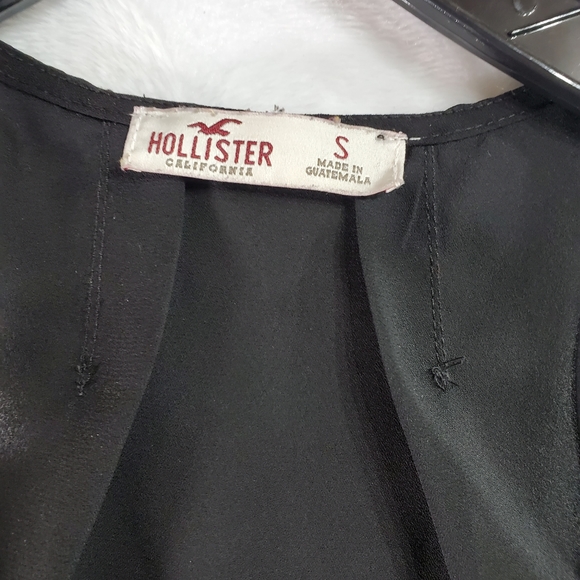 Hollister black tank - Picture 2 of 3